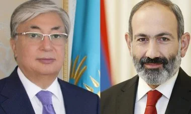 Tokayev Paşinyanla telefonla danışıb