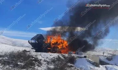 Rusiya sülhməramlılarının sürsatla dolu “Kamaz”ı yanıb FOTO