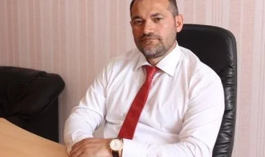 Prezidentliyə daha bir namizəd