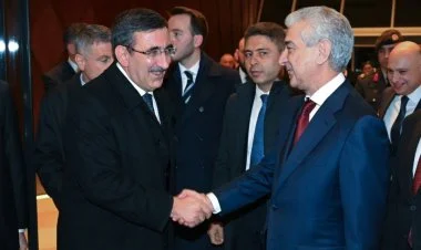 Cevdet Yılmaz Azərbaycana səfərə gəlib