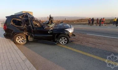 Hacıqabulda qəza olub, ölən və yaralananlar var FOTO