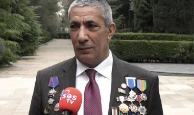 Siyavuş Novruzov maaşının azlığından gileylənir