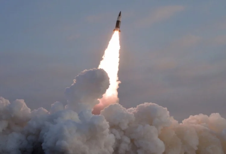Şimali Koreya Yapon dənizi istiqamətində raket buraxıb