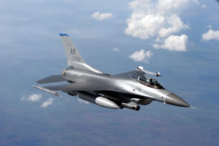 ABŞ Konqresi F-16 qırıcılarına görə Türkiyəyə şərt qoydu