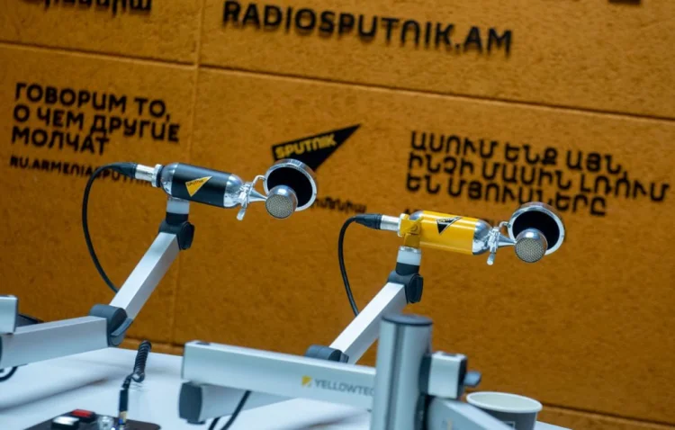 Ermənistan Rusiyanın "Sputnik" radiosunu 30 günlük bağladı