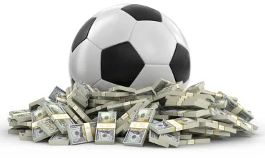 Dünyanın ən bahalı futbolçularının adları açıqlanıb