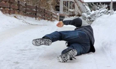 Buzlu yol 66 yaşlı kişinin ölümünə səbəb olub