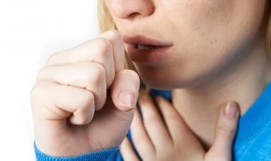 Davamlı öskürəklərə diqqət yetirmək lazımdır