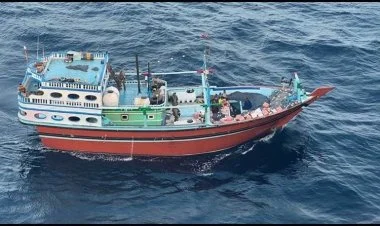 ABŞ HDQ-si husilər üçün silah daşıyan gəmini ələ keçirib