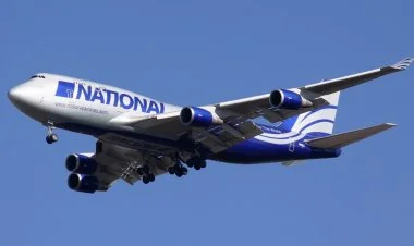 ABŞ aviadaşıyıcısının təyyarəsi Bakıda təcili eniş etdi