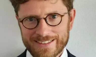 Fransanın İrəvandakı səfiri uşaqbazlıqda ittiham olunur FOTO