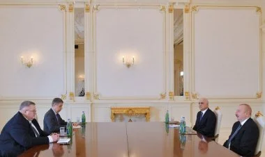 Prezident Rusiya Hökuməti sədrinin müavinini qəbul edib