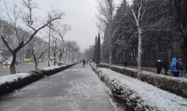 Rayonlarda güclü yağış və qar yağır