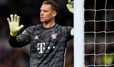 Manuel Noyer 2010-20-ci illərin ən yaxşı qapıçısı seçilib