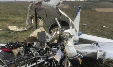 Əfqanıstanda qəzaya düşən təyyarədən 1,2 mln. USD oğurlanıb