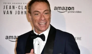 Van Damm yeni “Bağban” komediyasında çəkiləcək