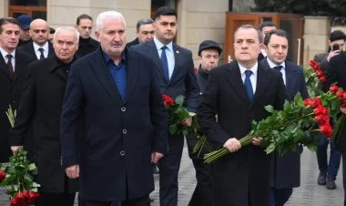XİN rəhbərliyi şəhid Orxan Əsgərovun məzarını ziyarət edib