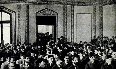 Müsəlman Şərqində inqilabın mədəni vəzifələri