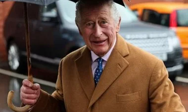 Kral III Çarlz hələ xəstəxanadadır