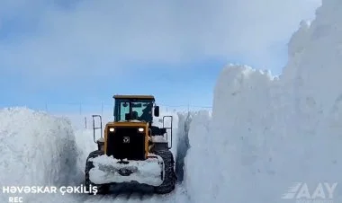 Kəlbəcərdə yollar qardan təmizləndi