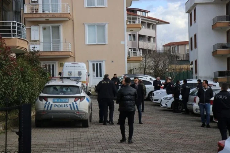 Türkiyədə polis arvadını və qızını öldürdü FOTO