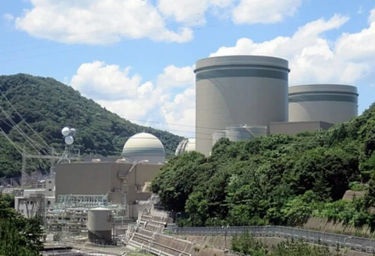Yaponiyada atom stansiyasında buxar sızması baş verib