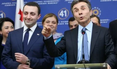 Qaribaşvili Gürcüstanda hakim partiyanın sədri seçildi