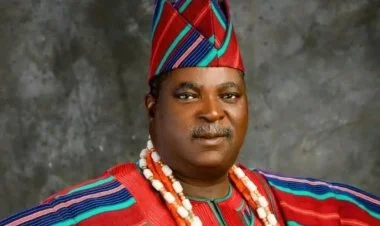 Nigeriyada kralı öldürüb arvadını qaçırdılar