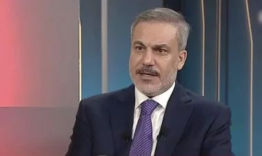 Hakan Fidandan ABŞ-a xəbərdarlıq: Odla oynayırsınız!