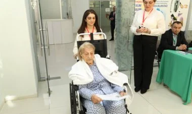 Ən yaşlı seçicilərdən biri olan Fatma Səttarova da səs verib