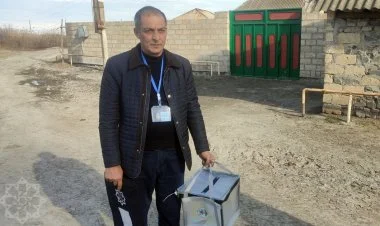 Azərbaycanın ən yaşlı seçicisi səs verdi