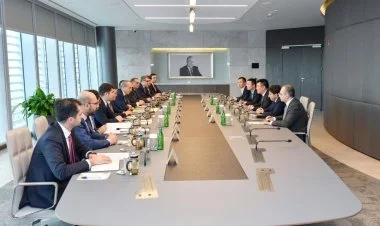 Mikayıl Cabbarov Çinin BYD şirkətindən İvan Cao ilə görüşüb