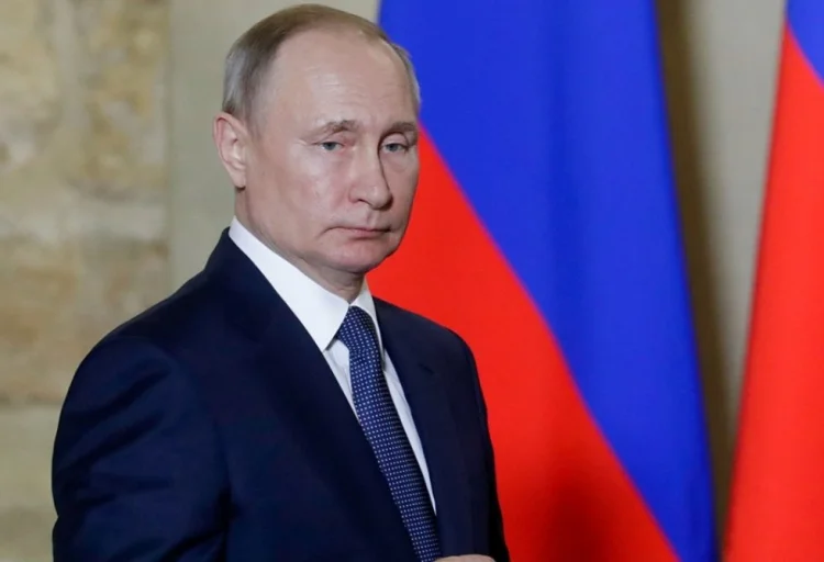 Vladimir Putin pulsuz efir vaxtından imtina edib