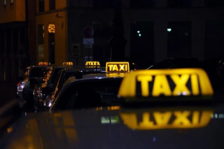 Buraxılış kartı olmayan taksi və yükdaşıyanlar cərimələnəcək