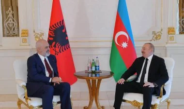 İlham Əliyevin Albaniyanın Baş naziri ilə görüşü keçirilir