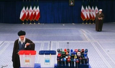 İranlıların əksəriyyəti  seçkiləri boykot etdi