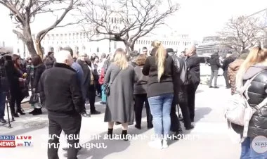 Qarabağ erməniləri mənzil problemlərinin həllini tələb edir