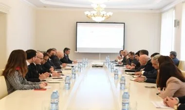 Qaçqınların 95 faizi doğma yurdlarına qayıtmaq istəyir