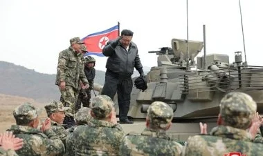 Şimali Koreya yeni tankını nümayiş etdirib
