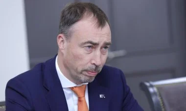 Yoldaş Klaarı bu qədər qəzəbləndirən nədir?!
