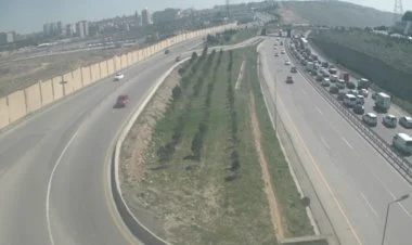 Bakı dairəvi yolunda qəzaya görə böyük tıxac yaranıb