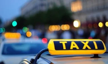 Taksi minik avtomobilləri ağ və ya qırmızı rənglərdə olacaq