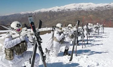 Naxçıvandakı qoşunlarımız döyüş tapşırıqlarını icra ediblər