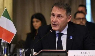 İtaliyanın XİN rəhbəri Azərbaycana görə Fransanı qınadı