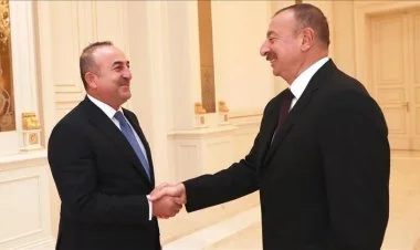İlham Əliyev Mövlud Çavuşoğlunu qəbul edib