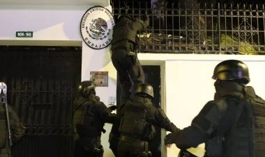 Ekvador xüsusi təyinatlıları Meksika səfirliyinə basqın edib