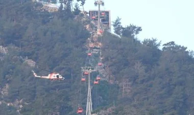 Antalyada kanat qəzası: təxliyə başa çatdı