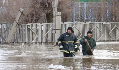 Qazaxıstanda 104 mindən çox insan təxliyə edilib