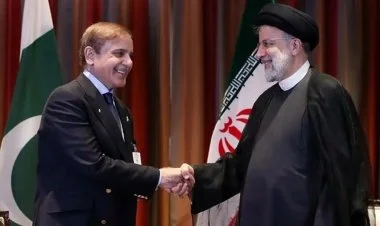 İran prezidenti Pakistanda səfərdədir