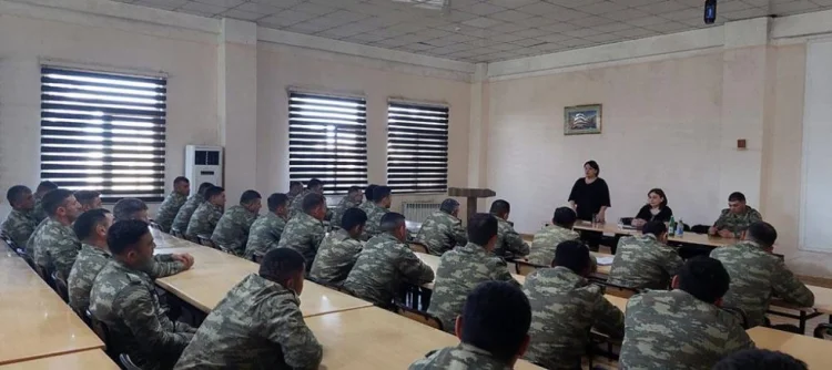 Orduda gender bərabərliyi ilə bağlı seminarlar